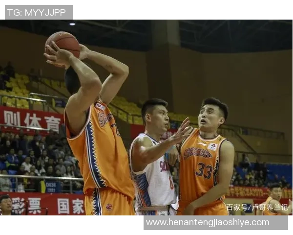 广州篮球队与上海篮球队赛后分析个人能力对比与表现总结